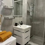 Апартаменты Gold Shine *