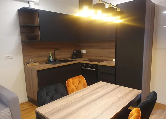 Gold Shine דירה זאדאר