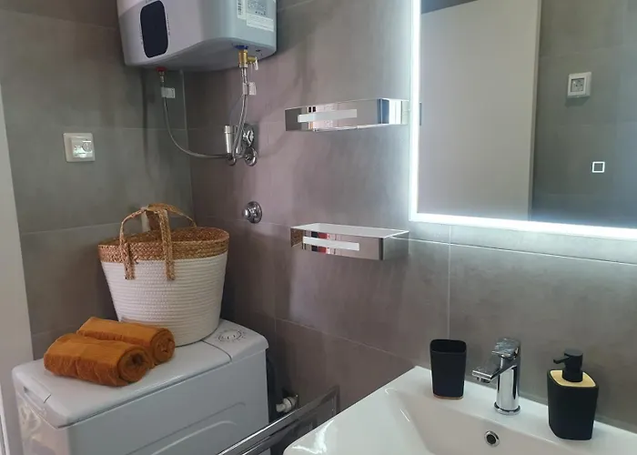 Gold Shine זאדאר