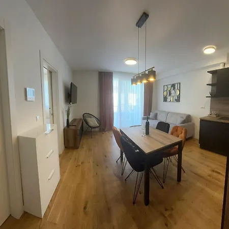 Apartment Gold Shine