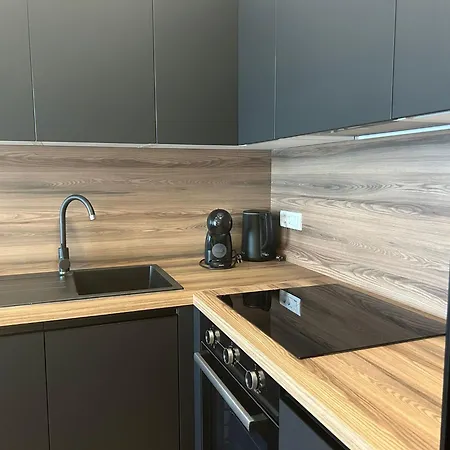 Gold Shine Apartment *