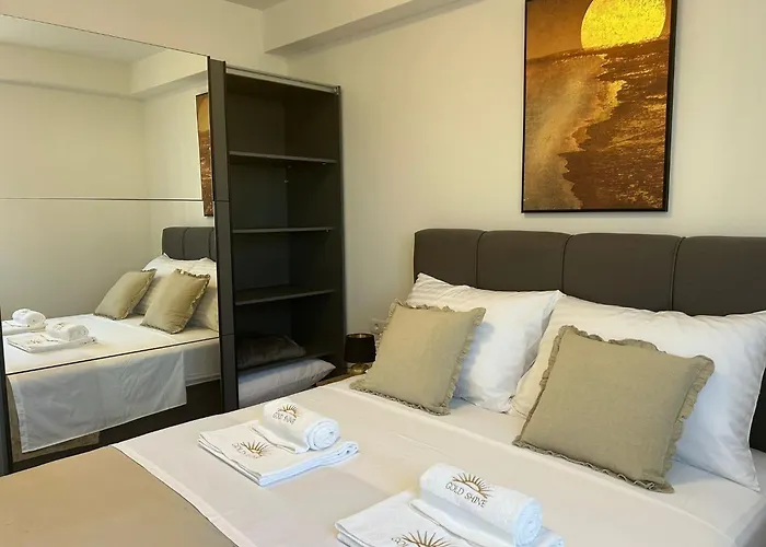 Gold Shine شقة زادار